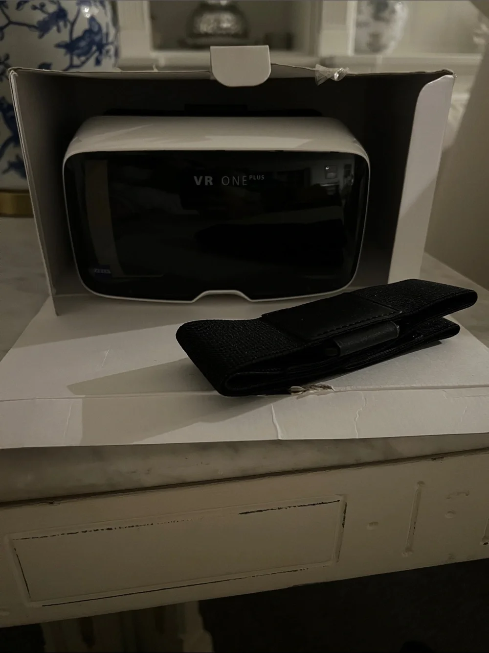 VR ONE Plus Virtual Reality Headset – for cellphones